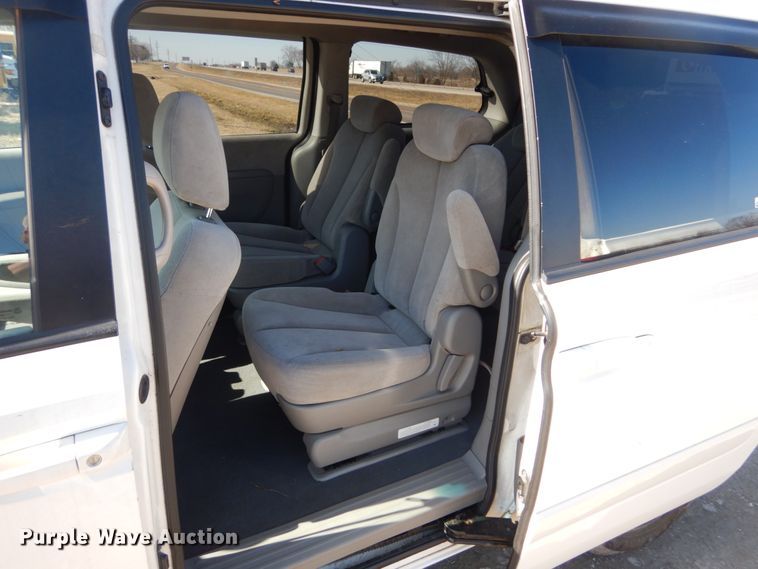 image for item GT9631 2008 Kia Sedona  van