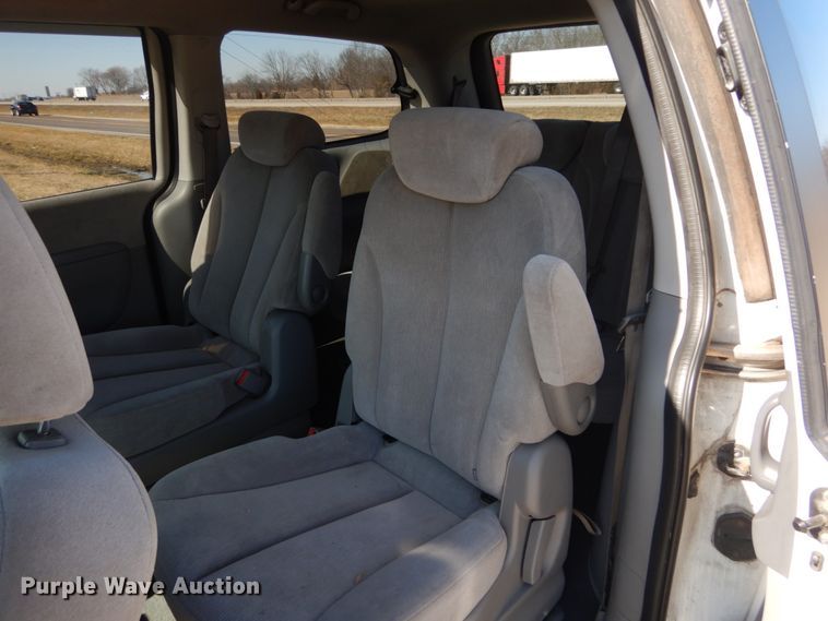 image for item GT9631 2008 Kia Sedona  van