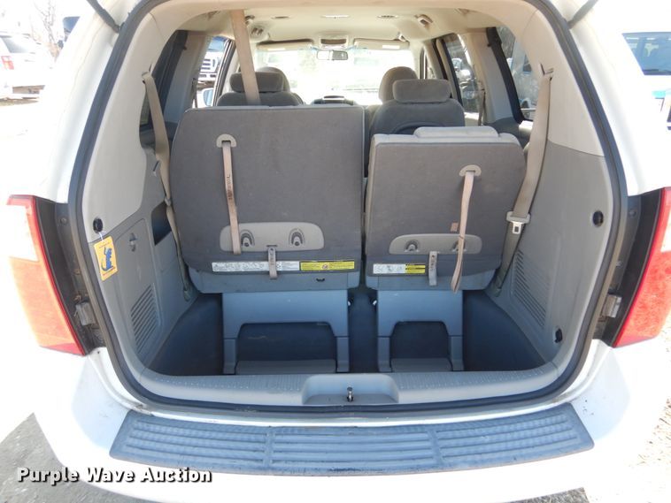 image for item GT9631 2008 Kia Sedona  van