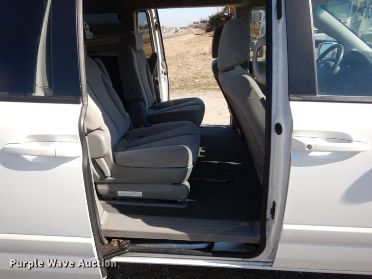 image for item GT9631 2008 Kia Sedona  van