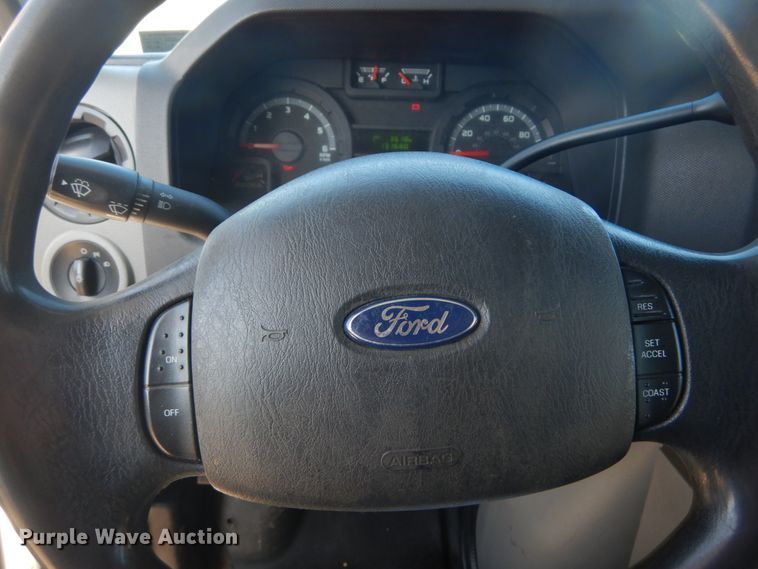 image for item GT9632 2010 Ford E450  Shuttle bus