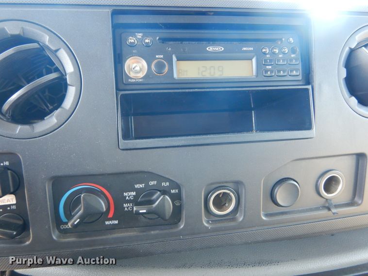 image for item GT9632 2010 Ford E450  Shuttle bus