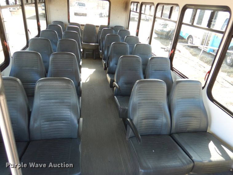 image for item GT9632 2010 Ford E450  Shuttle bus