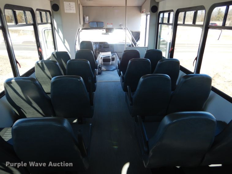 image for item GT9632 2010 Ford E450  Shuttle bus