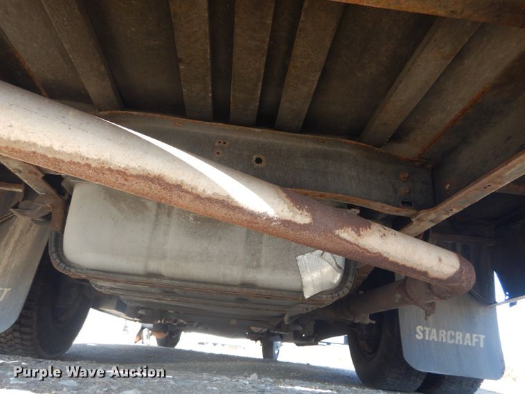 image for item GT9632 2010 Ford E450  Shuttle bus