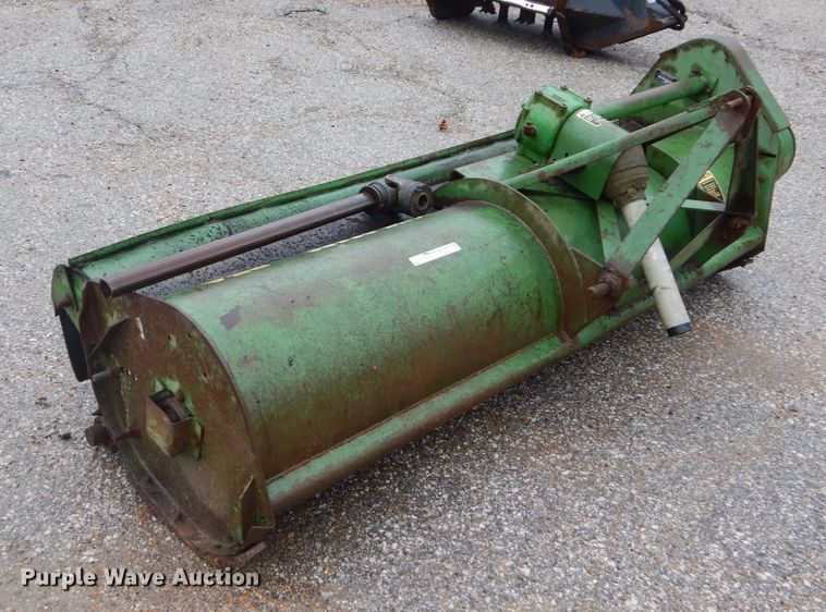 image for item GT9696 John Deere 25A flail mower