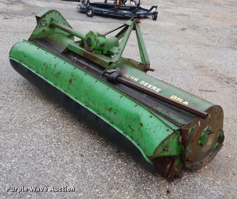 image for item GT9696 John Deere 25A flail mower