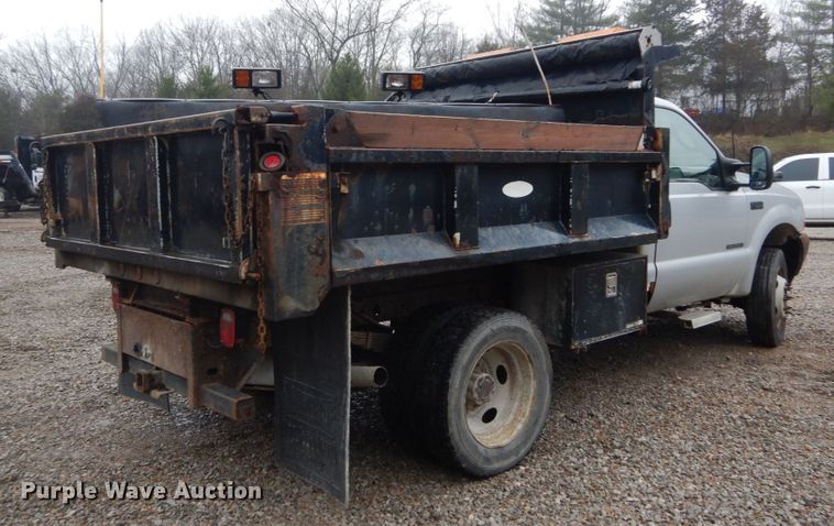 image for item GT9700 2003 Ford F550 Super Duty XL  dump truck