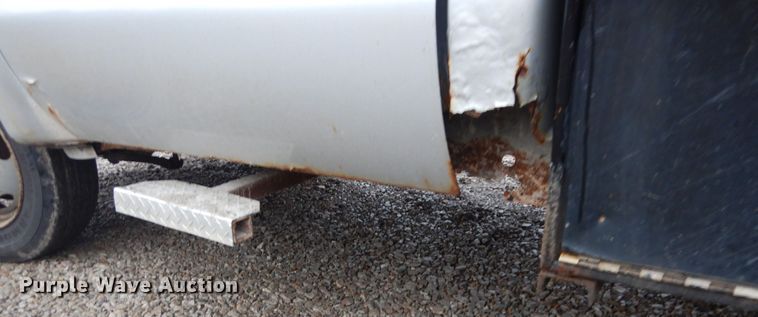 image for item GT9700 2003 Ford F550 Super Duty XL  dump truck