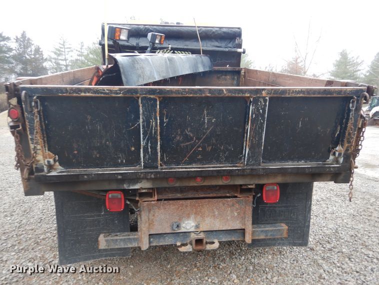 image for item GT9700 2003 Ford F550 Super Duty XL  dump truck