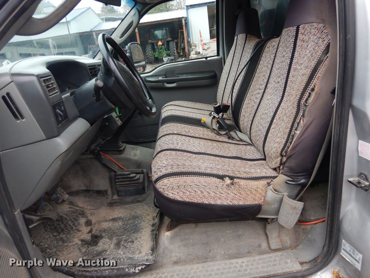 image for item GT9700 2003 Ford F550 Super Duty XL  dump truck