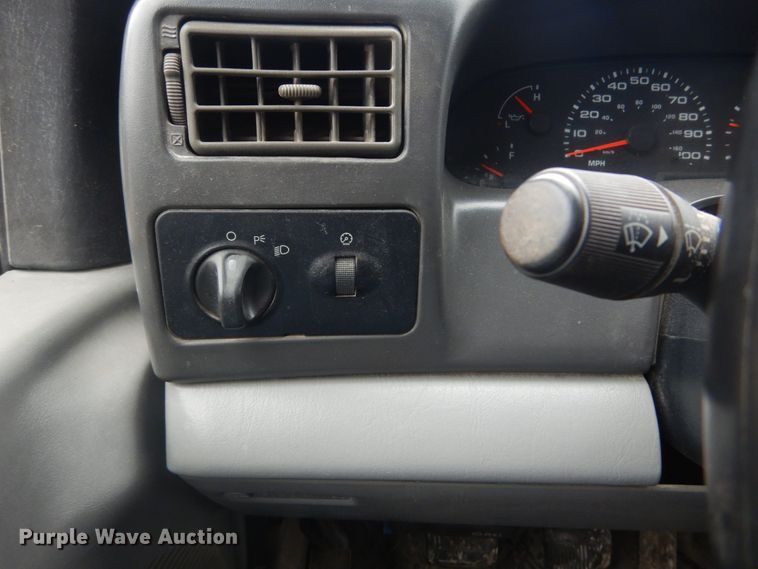 image for item GT9700 2003 Ford F550 Super Duty XL  dump truck