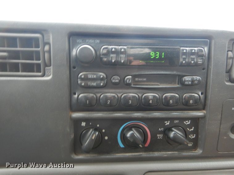 image for item GT9700 2003 Ford F550 Super Duty XL  dump truck