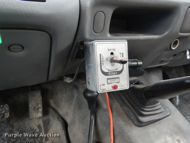 image for item GT9700 2003 Ford F550 Super Duty XL  dump truck