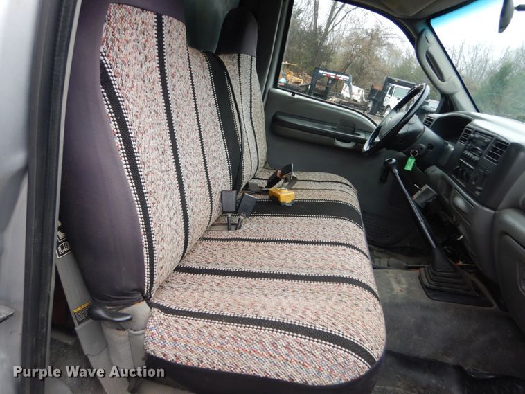 image for item GT9700 2003 Ford F550 Super Duty XL  dump truck