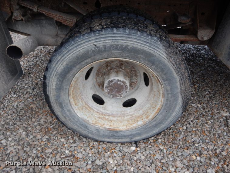 image for item GT9700 2003 Ford F550 Super Duty XL  dump truck