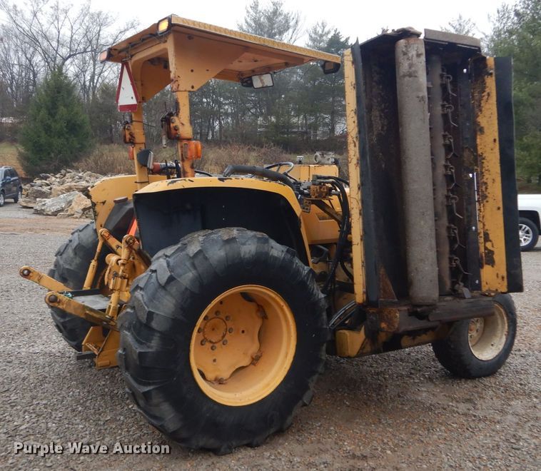 image for item GT9703 1996 John Deere 5500  tractor