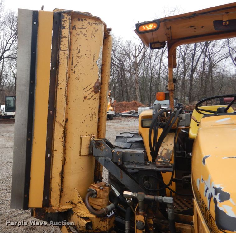 image for item GT9703 1996 John Deere 5500  tractor