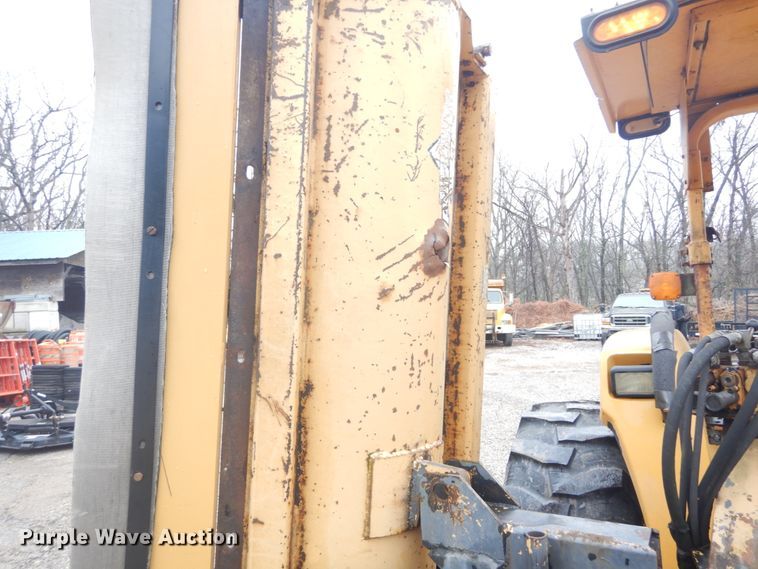 image for item GT9703 1996 John Deere 5500  tractor