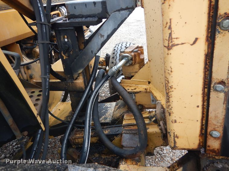 image for item GT9703 1996 John Deere 5500  tractor