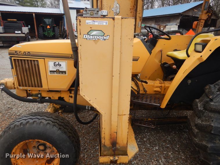 image for item GT9703 1996 John Deere 5500  tractor