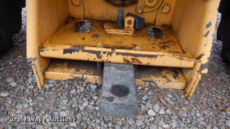 image for item GT9703 1996 John Deere 5500  tractor