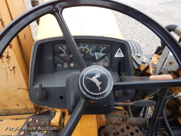 image for item GT9703 1996 John Deere 5500  tractor