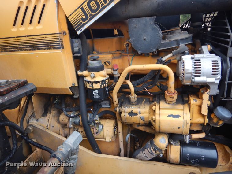 image for item GT9703 1996 John Deere 5500  tractor