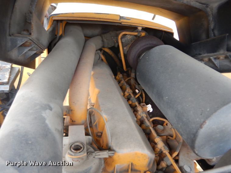 image for item GT9703 1996 John Deere 5500  tractor