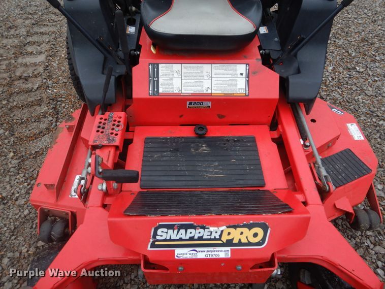 image for item GT9706 Snapper-pro S200 XT  ZTR mower