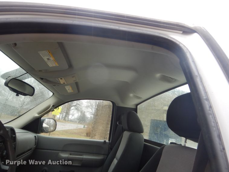 image for item HE9547 2008 Chevrolet Silverado 1500  pickup truck