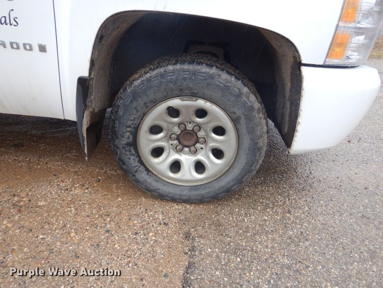 image for item HE9547 2008 Chevrolet Silverado 1500  pickup truck