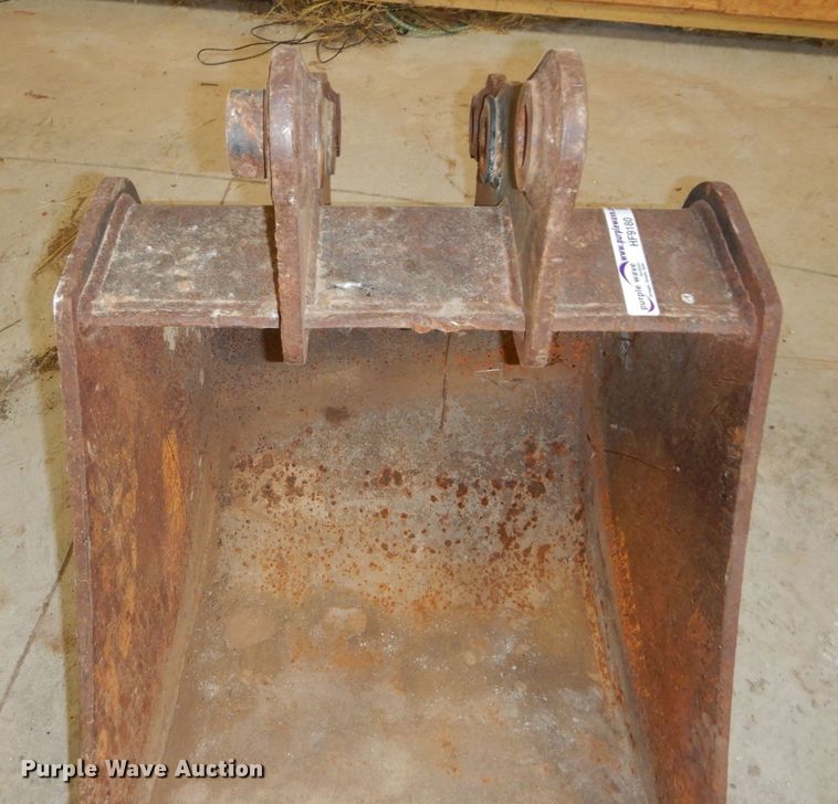 image for item HF9180 TAG  24"W excavator bucket