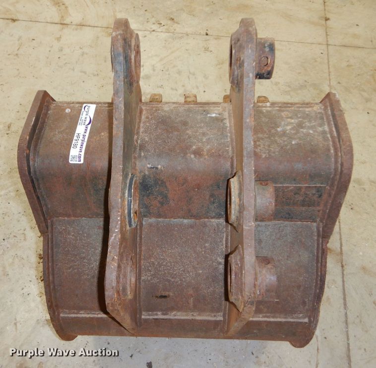 image for item HF9180 TAG  24"W excavator bucket