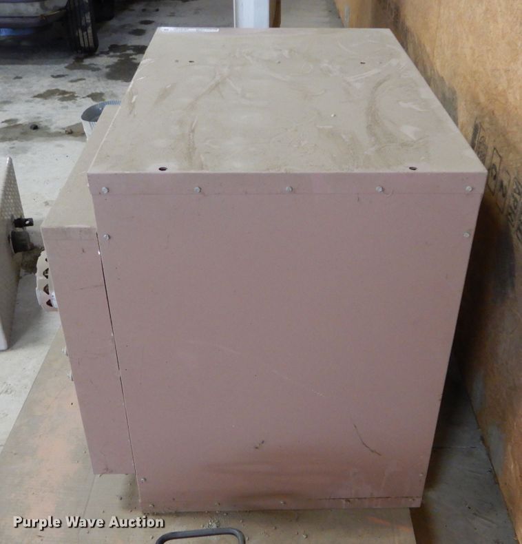 image for item HF9185 Reznor FT200 natural gas heater