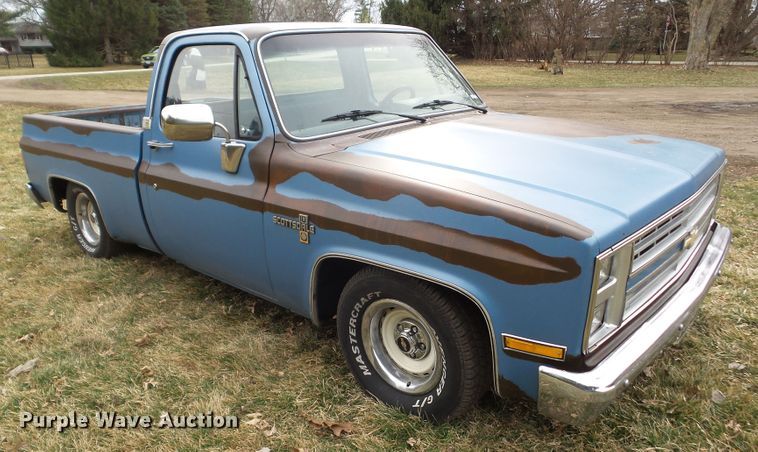image for item HF9832 1985 Chevrolet C10  pickup truck