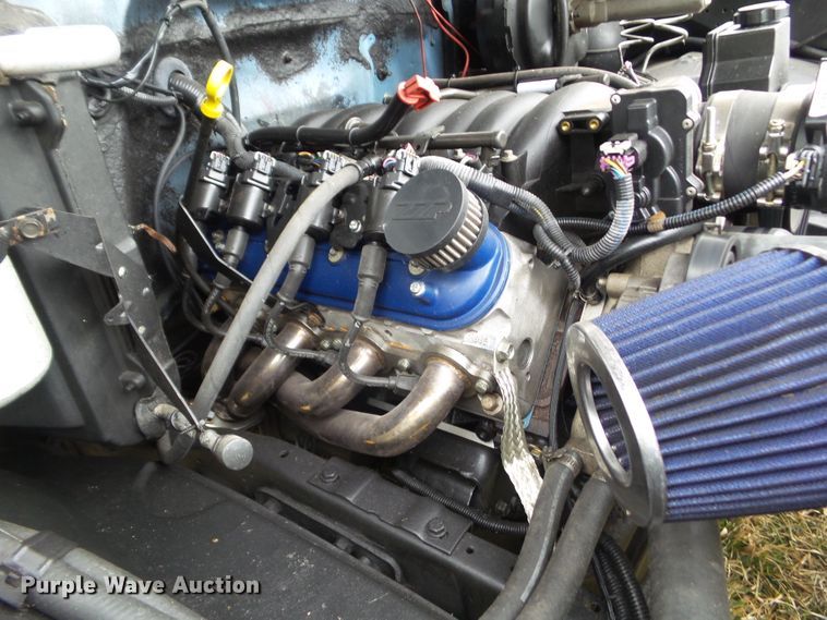 image for item HF9832 1985 Chevrolet C10  pickup truck