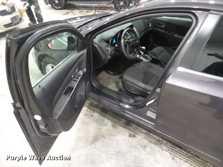 image for item HF9853 2015 Chevrolet Cruze LT