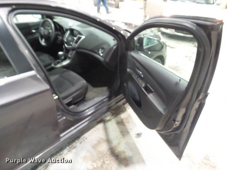 image for item HF9853 2015 Chevrolet Cruze LT