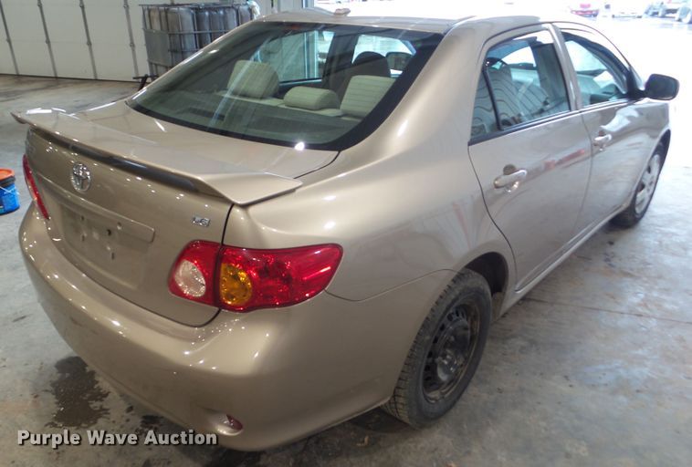 image for item HF9854 2009 Toyota Corolla LE