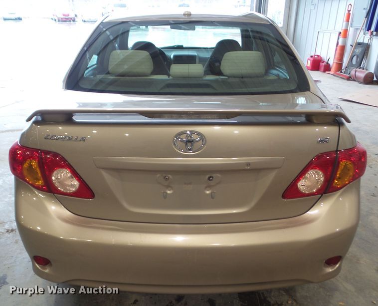 image for item HF9854 2009 Toyota Corolla LE