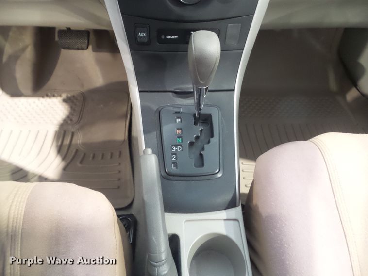 image for item HF9854 2009 Toyota Corolla LE