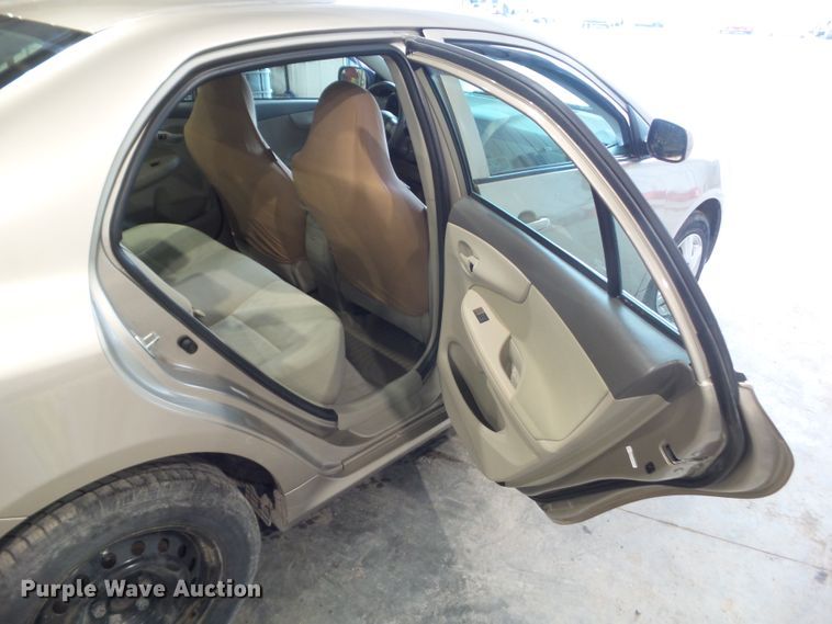 image for item HF9854 2009 Toyota Corolla LE