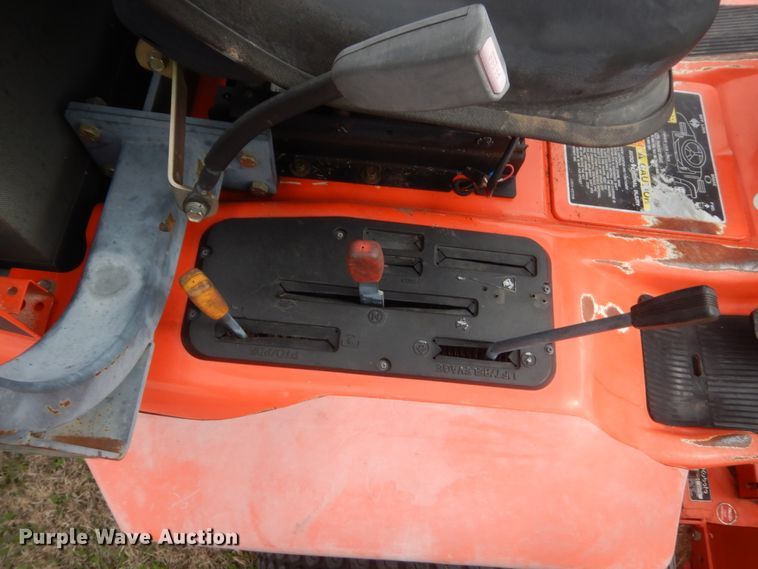 image for item HG9541 Kubota F2560  lawn mower