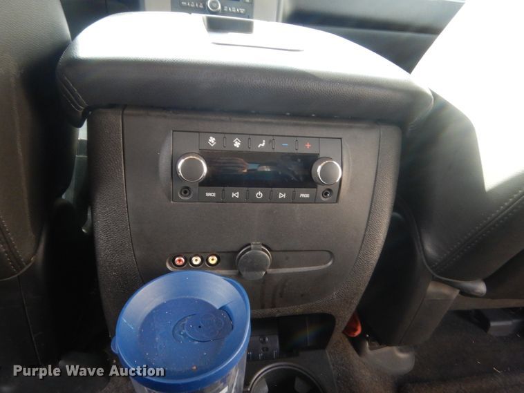 image for item HG9677 2013 Chevrolet Tahoe  SUV