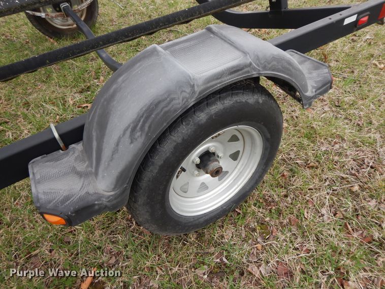 image for item HO9335 2001 Yacht Lowe  boat trailer