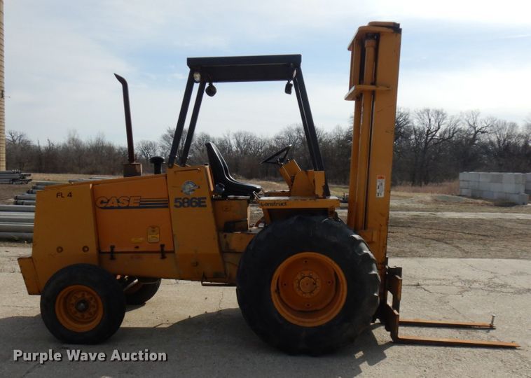 image for item HR9016 Case 580E  forklift