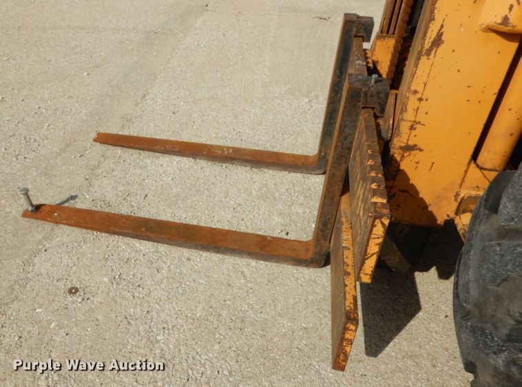 image for item HR9016 Case 580E  forklift