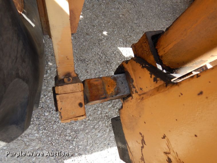 image for item HR9016 Case 580E  forklift