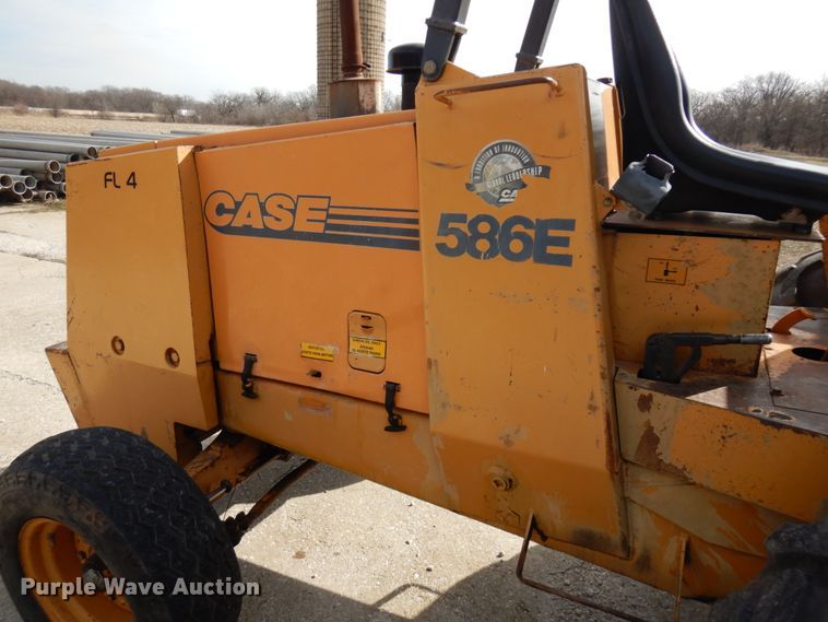 image for item HR9016 Case 580E  forklift
